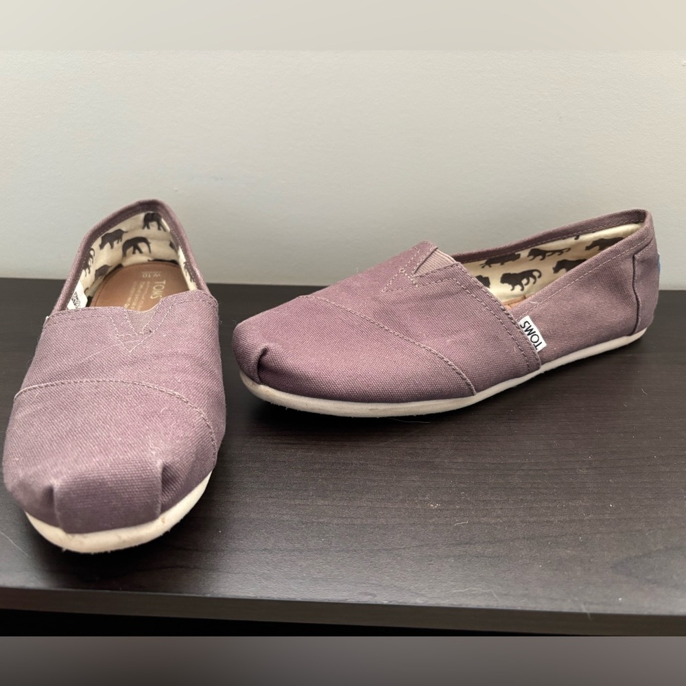 Toms Women's Mauve Slip-On Flats